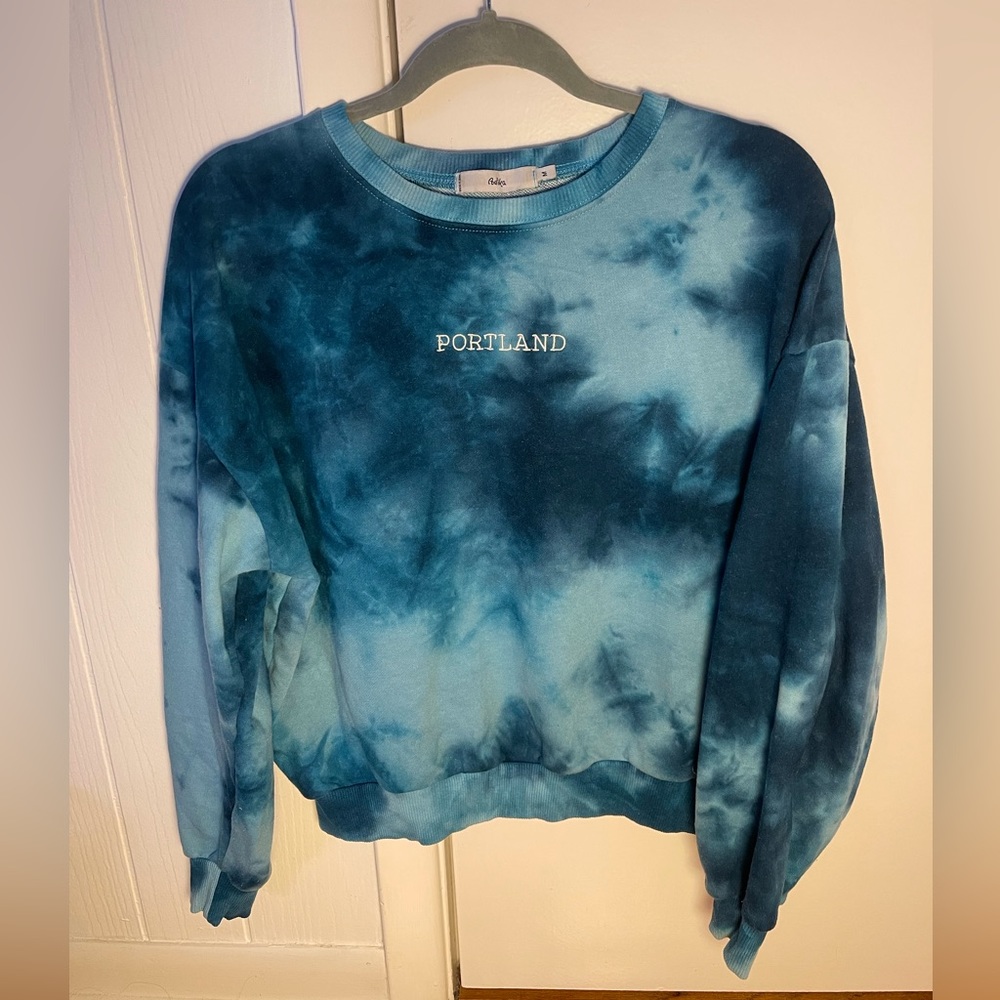 Adika Portland Crewneck